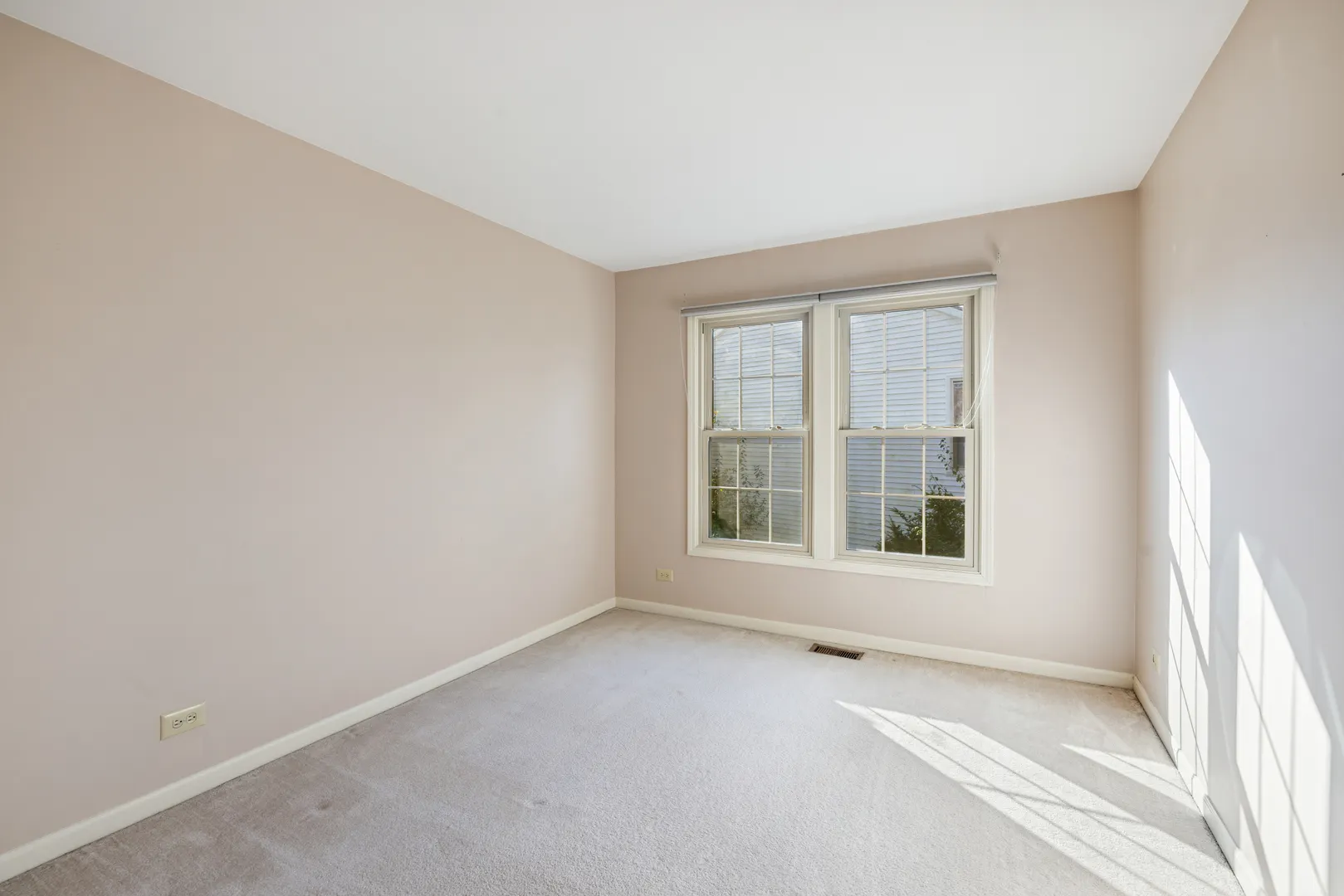 1420 Trailwood Drive IL