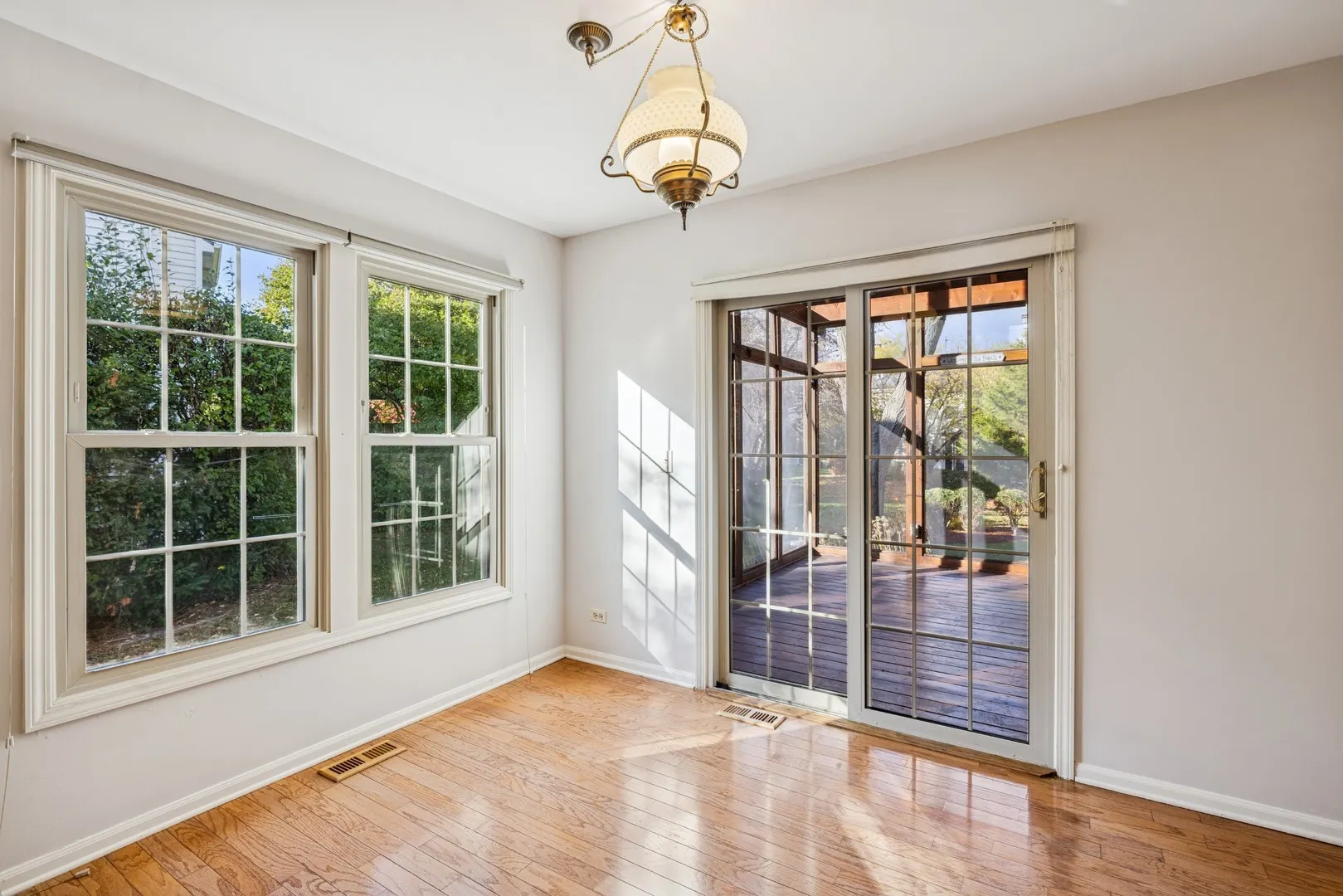 1420 Trailwood Drive IL