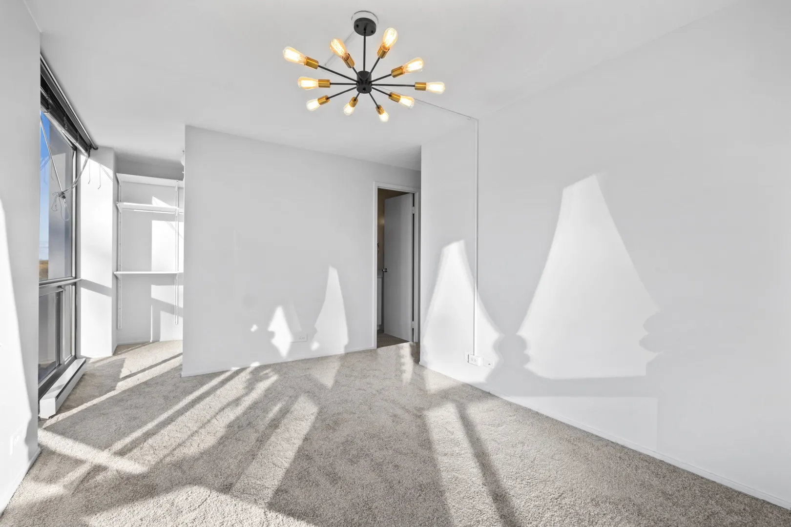 4343 N Clarendon Avenue 717 IL