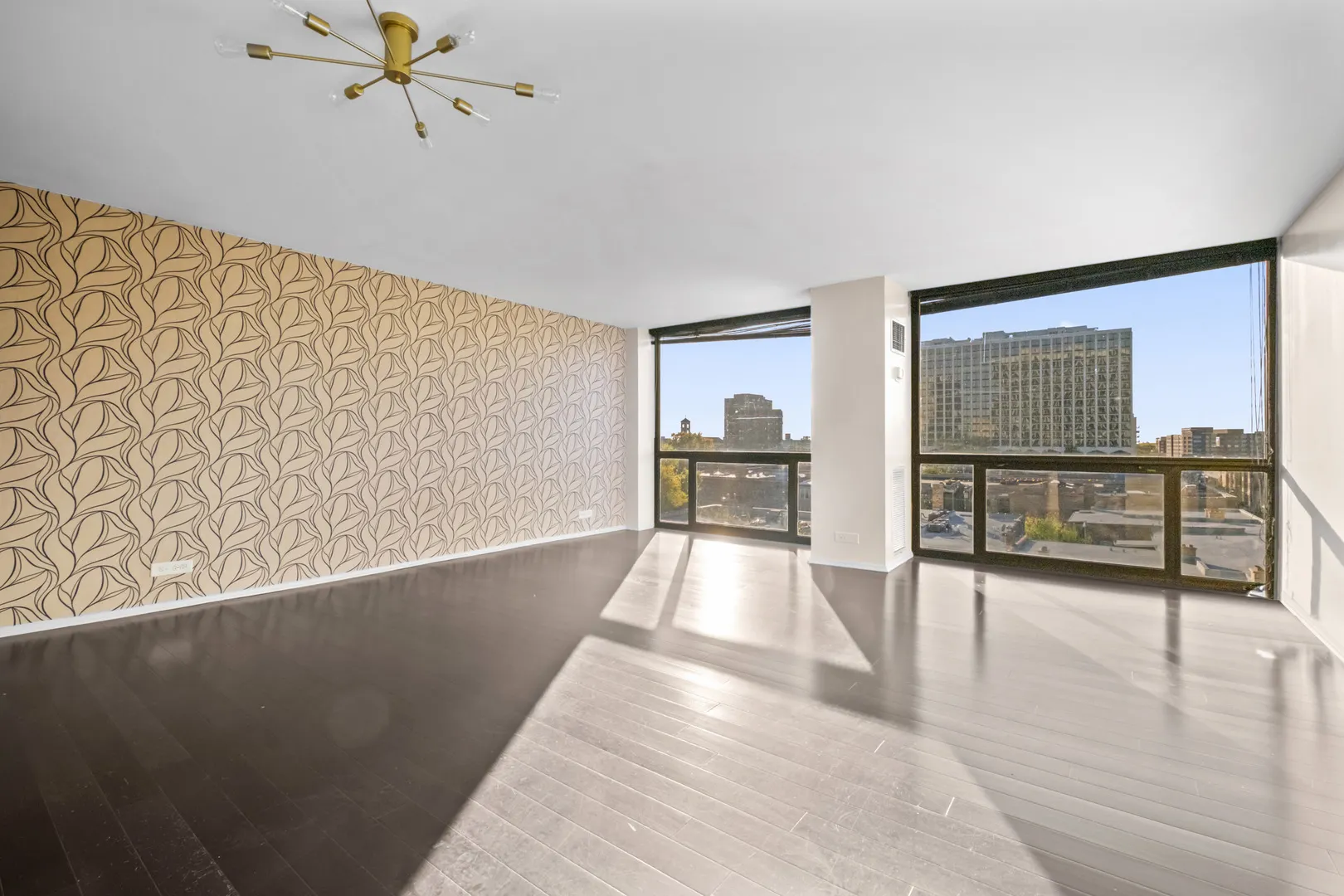 4343 N Clarendon Avenue 717 IL