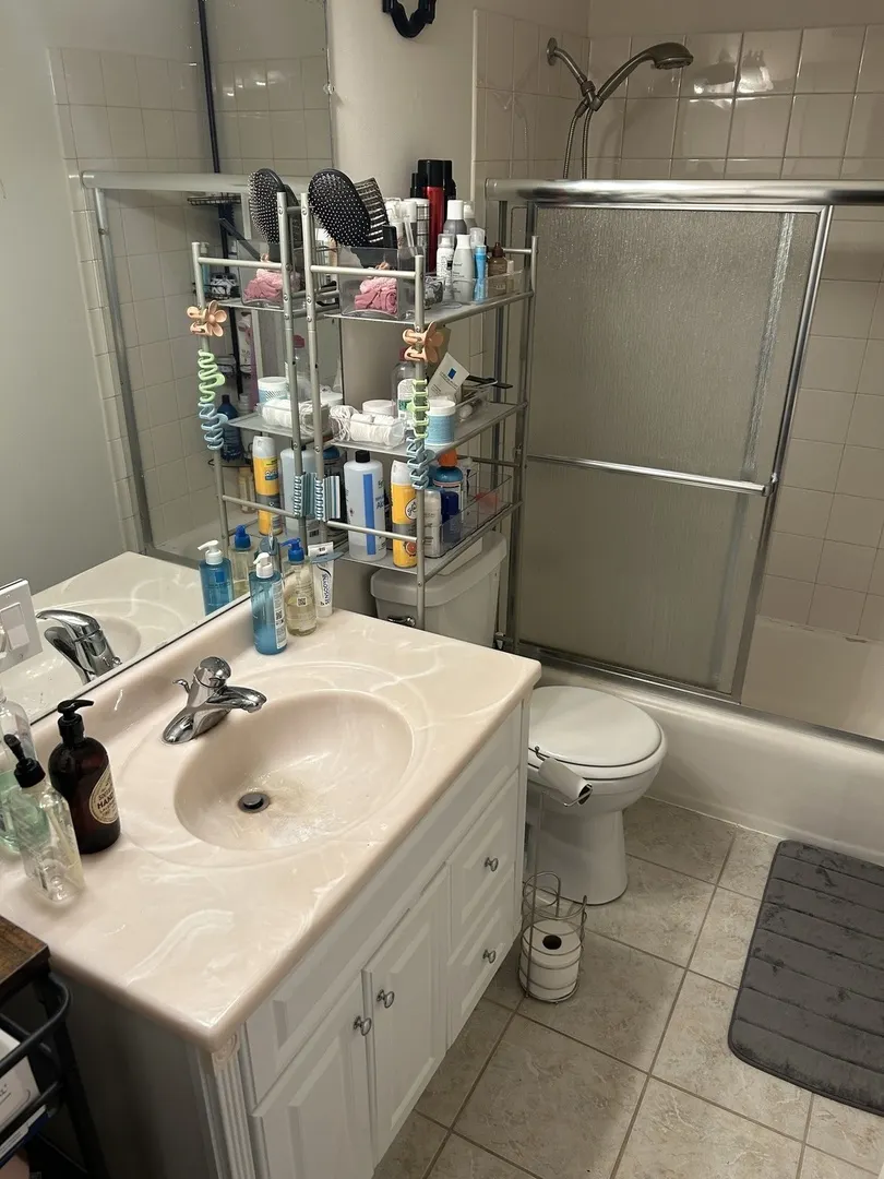 5953 N KENMORE Street 305 IL