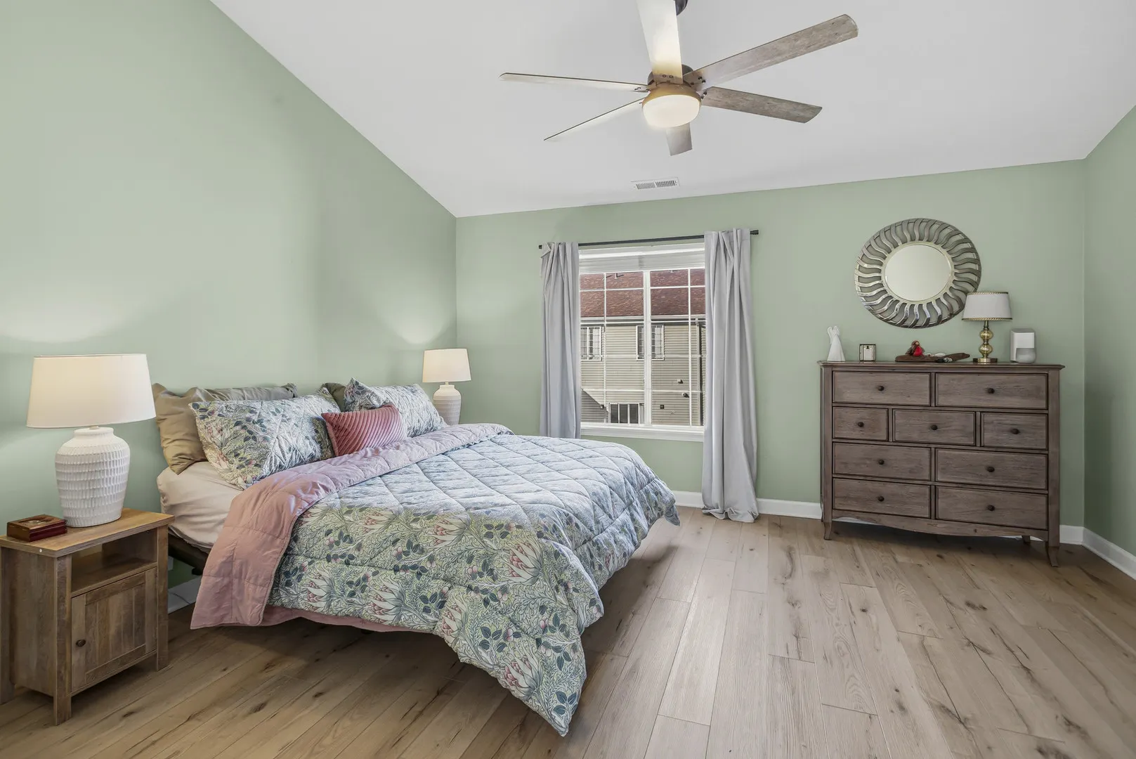 1436 NEW HAVEN Drive IL