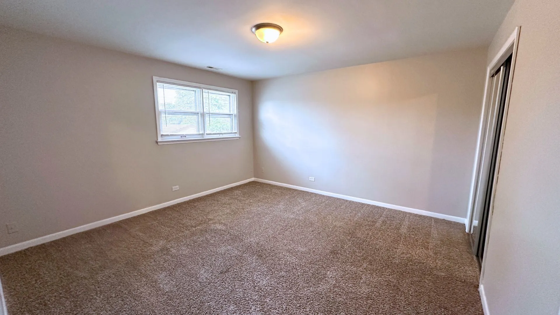 3125 W Whipple Drive IL