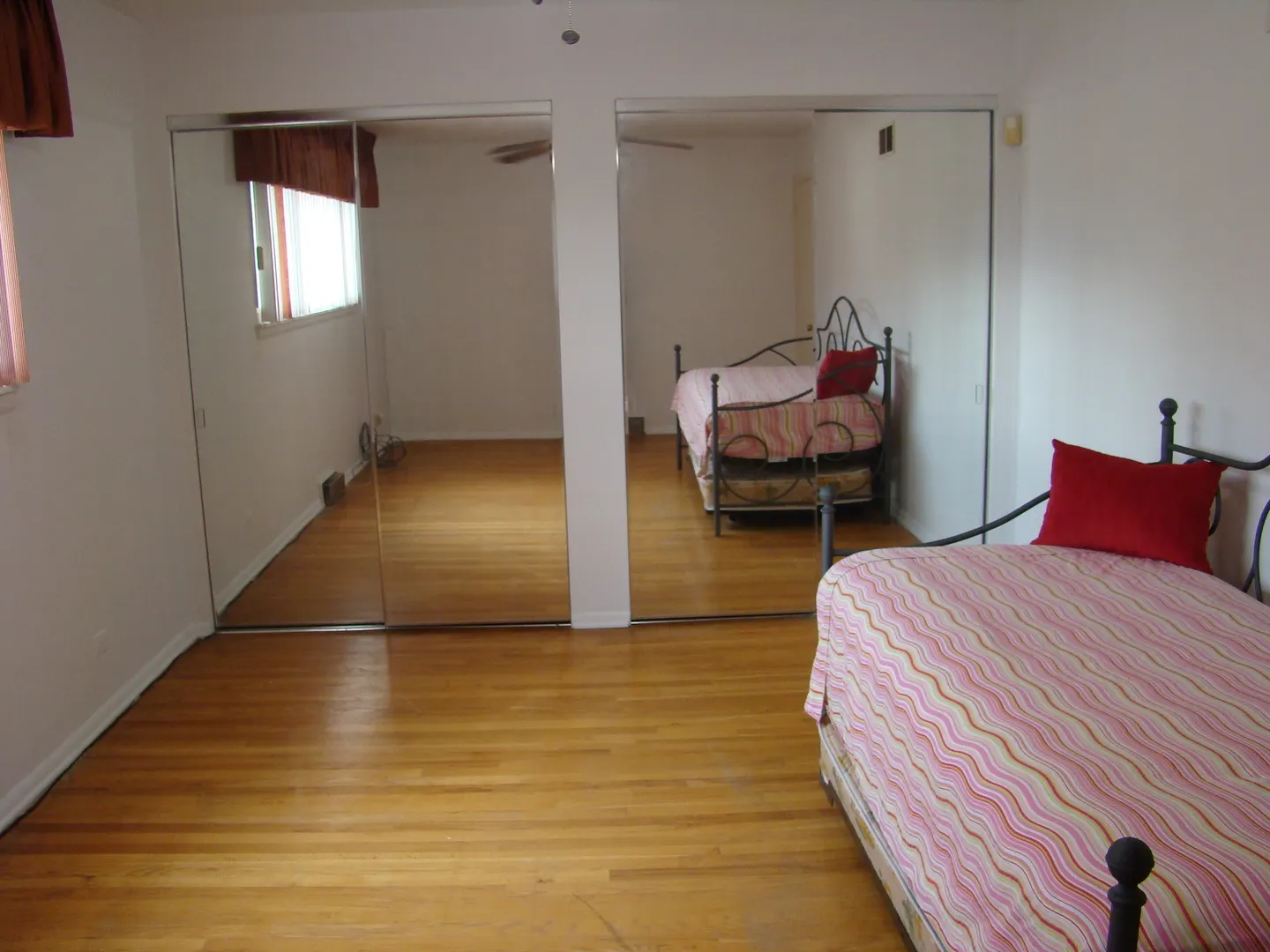 8732 S Calumet Avenue IL