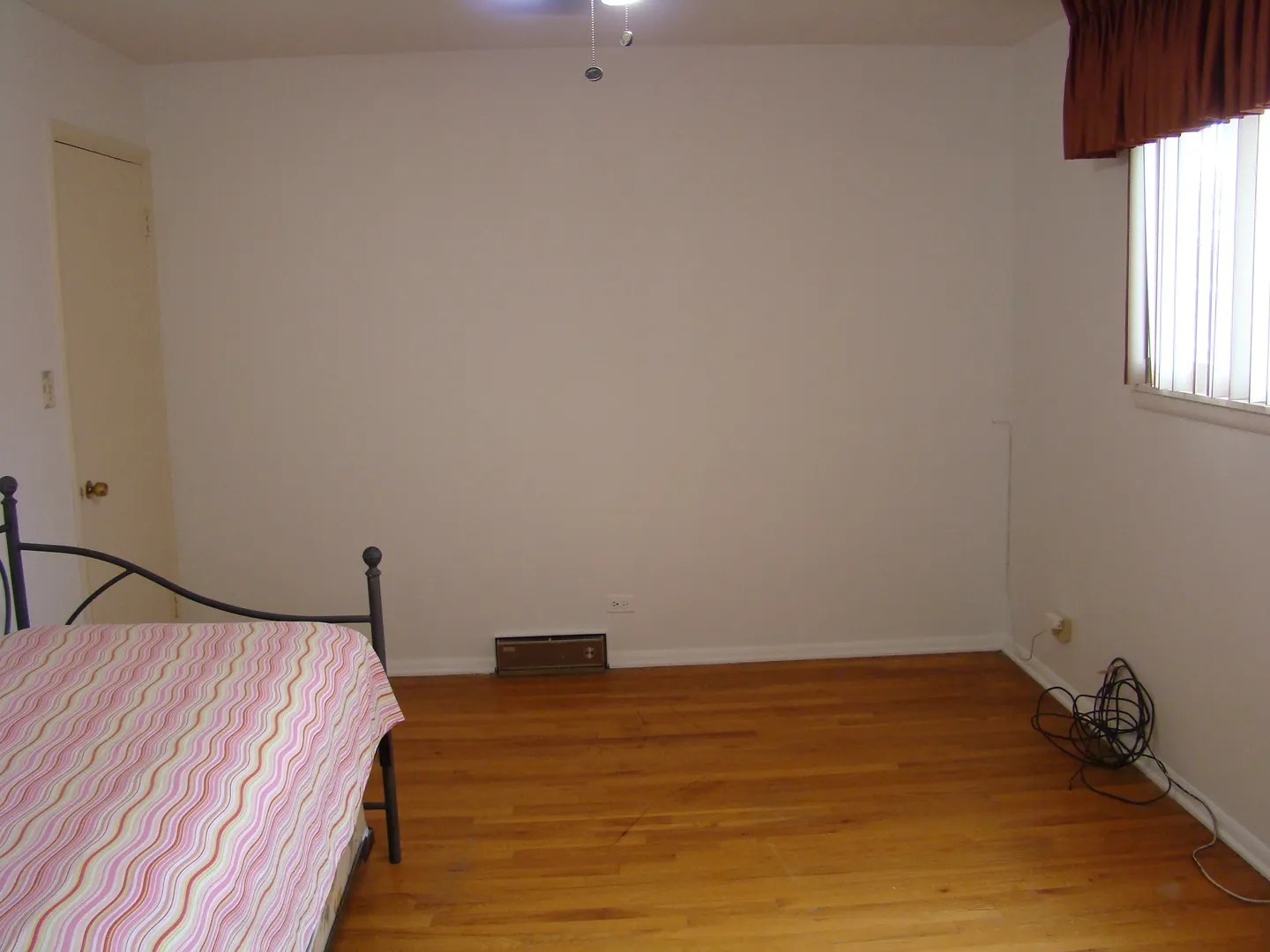 8732 S Calumet Avenue IL