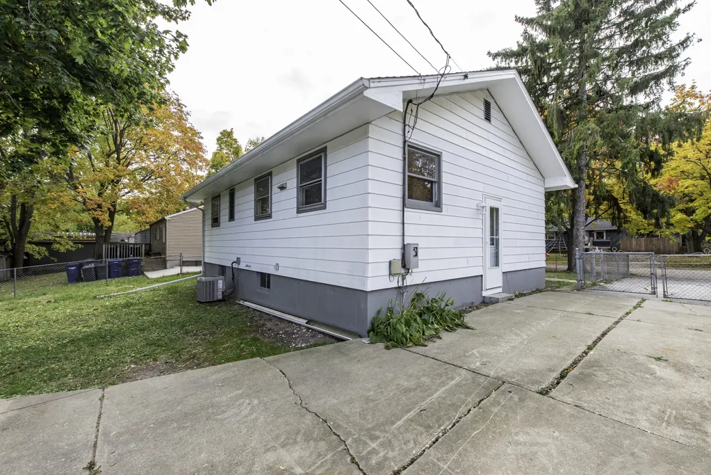 1913 Chippewa Road IL