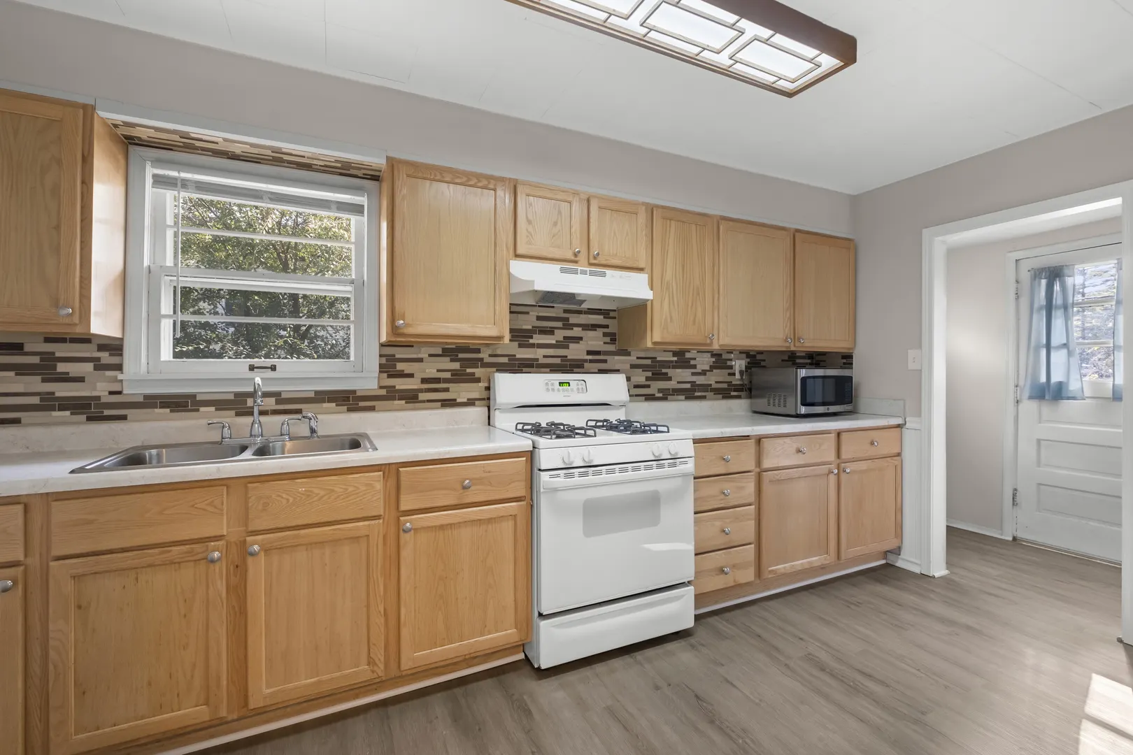 233 Wildwood Drive IL