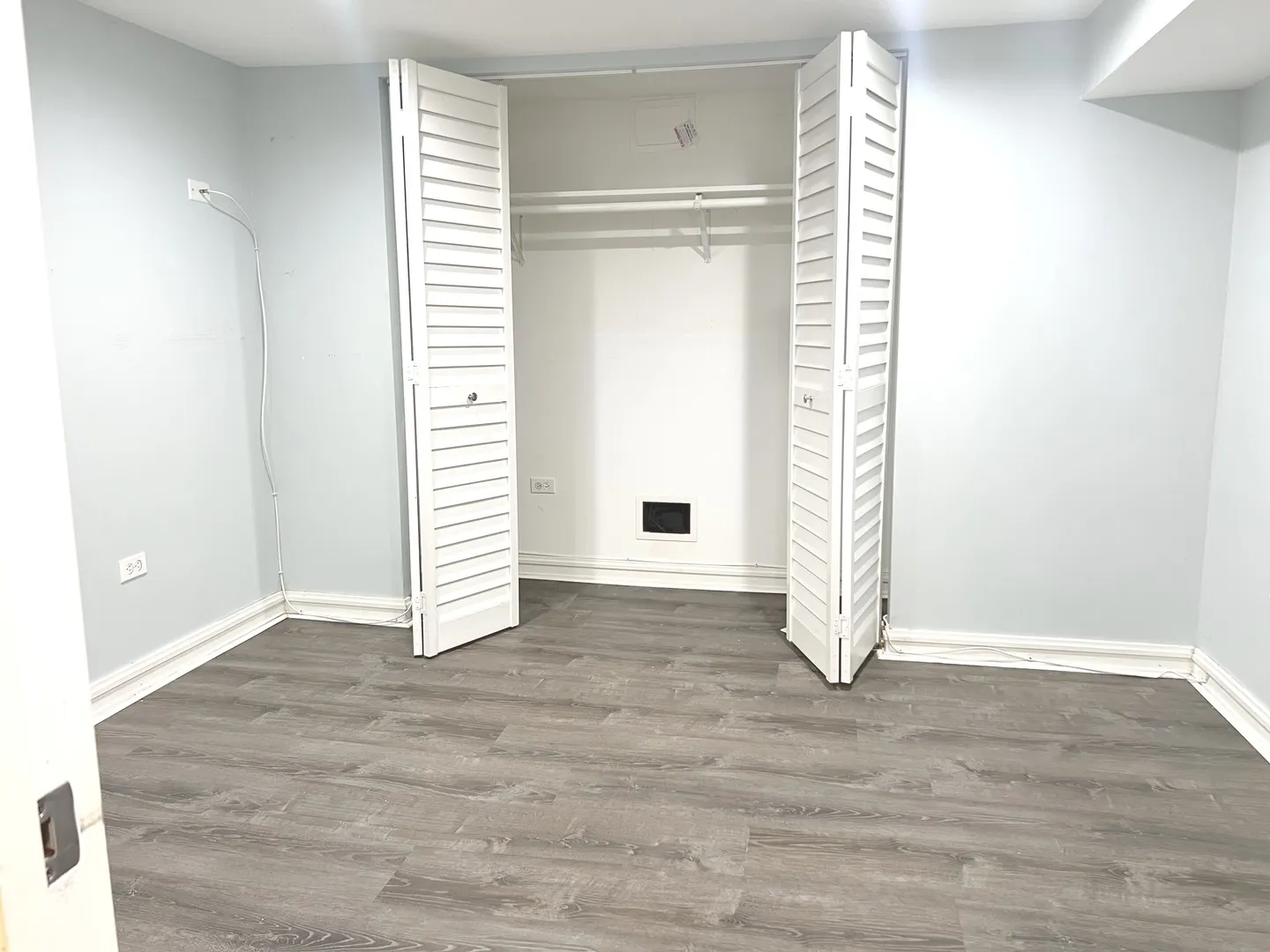 8227 S Avalon Avenue IL