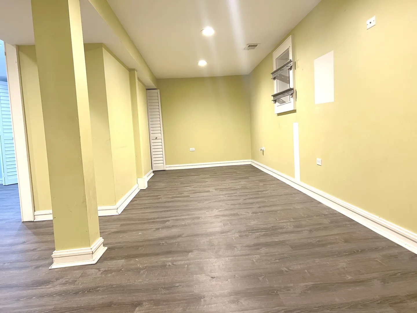 8227 S Avalon Avenue IL