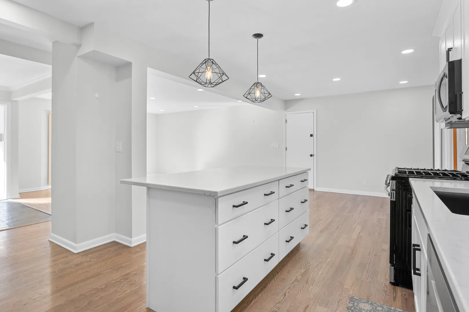 2516 Highcrest Road IL