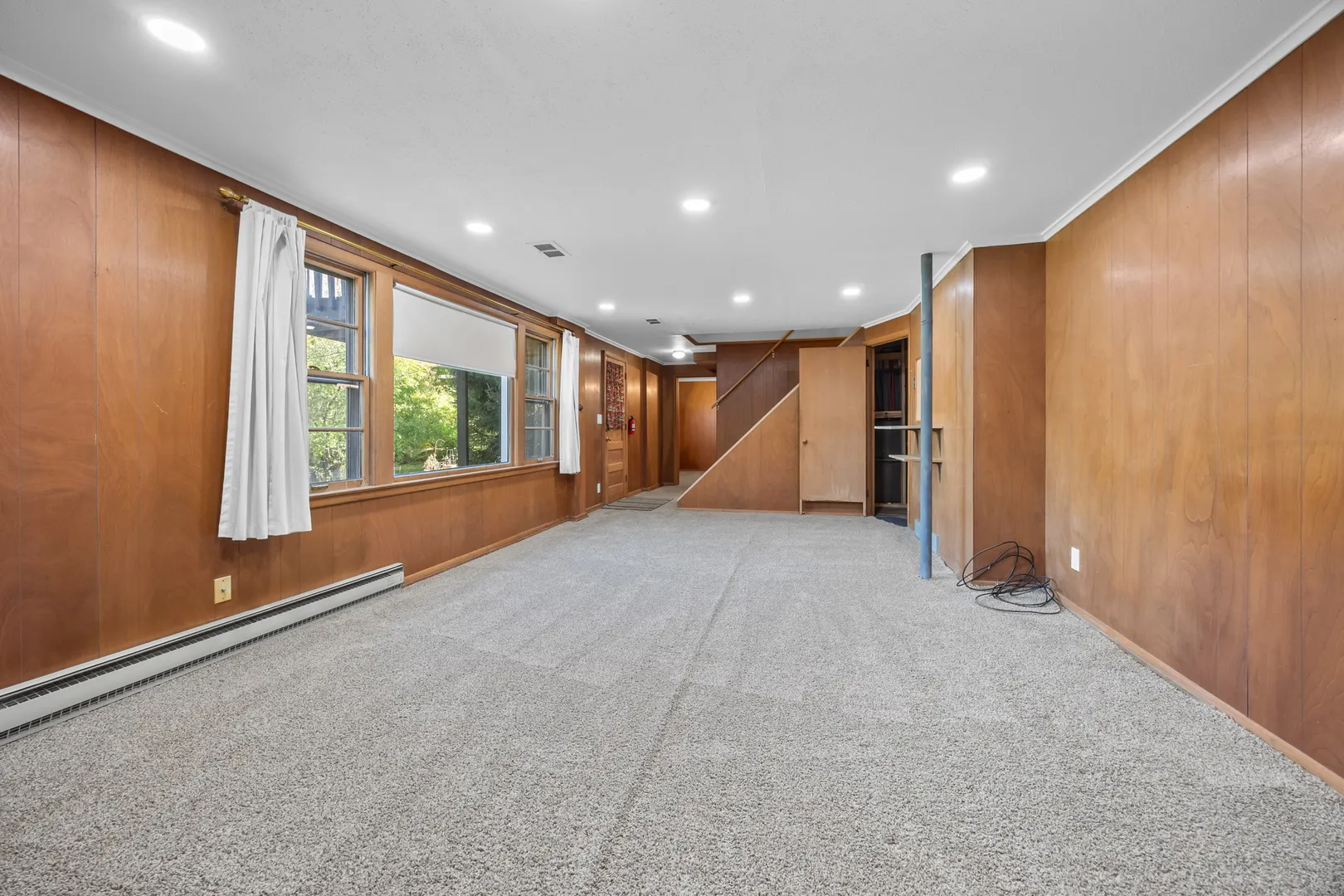 2516 Highcrest Road IL