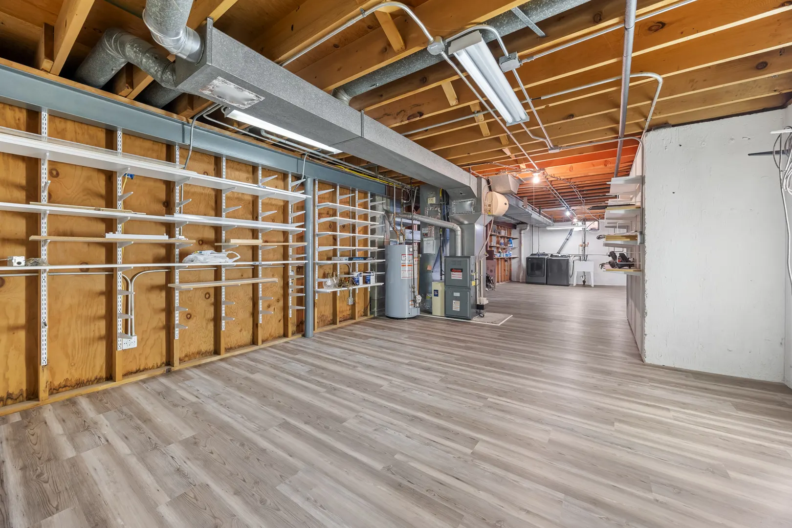 2516 Highcrest Road IL