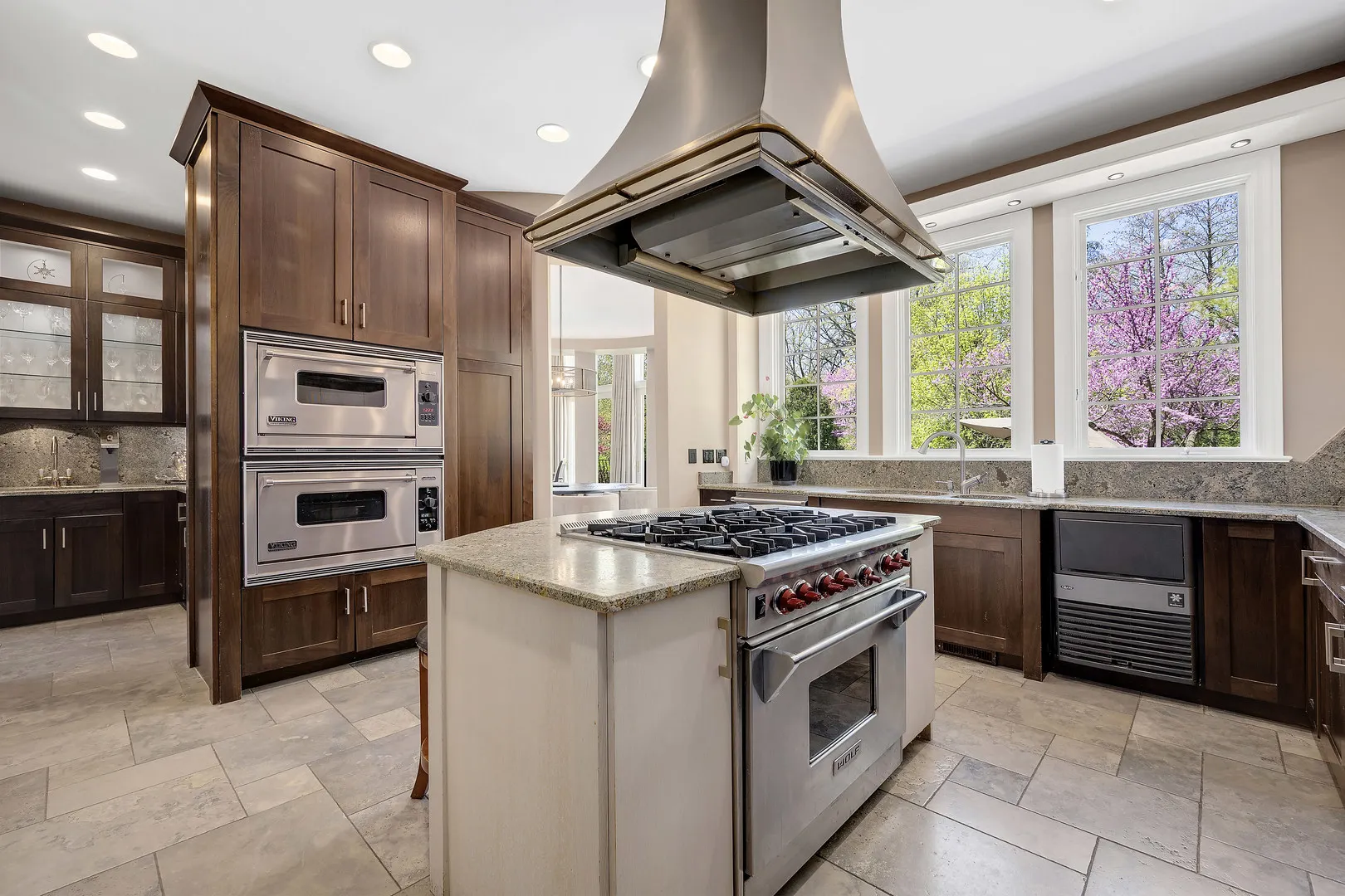 1890 Robinwood Lane IL