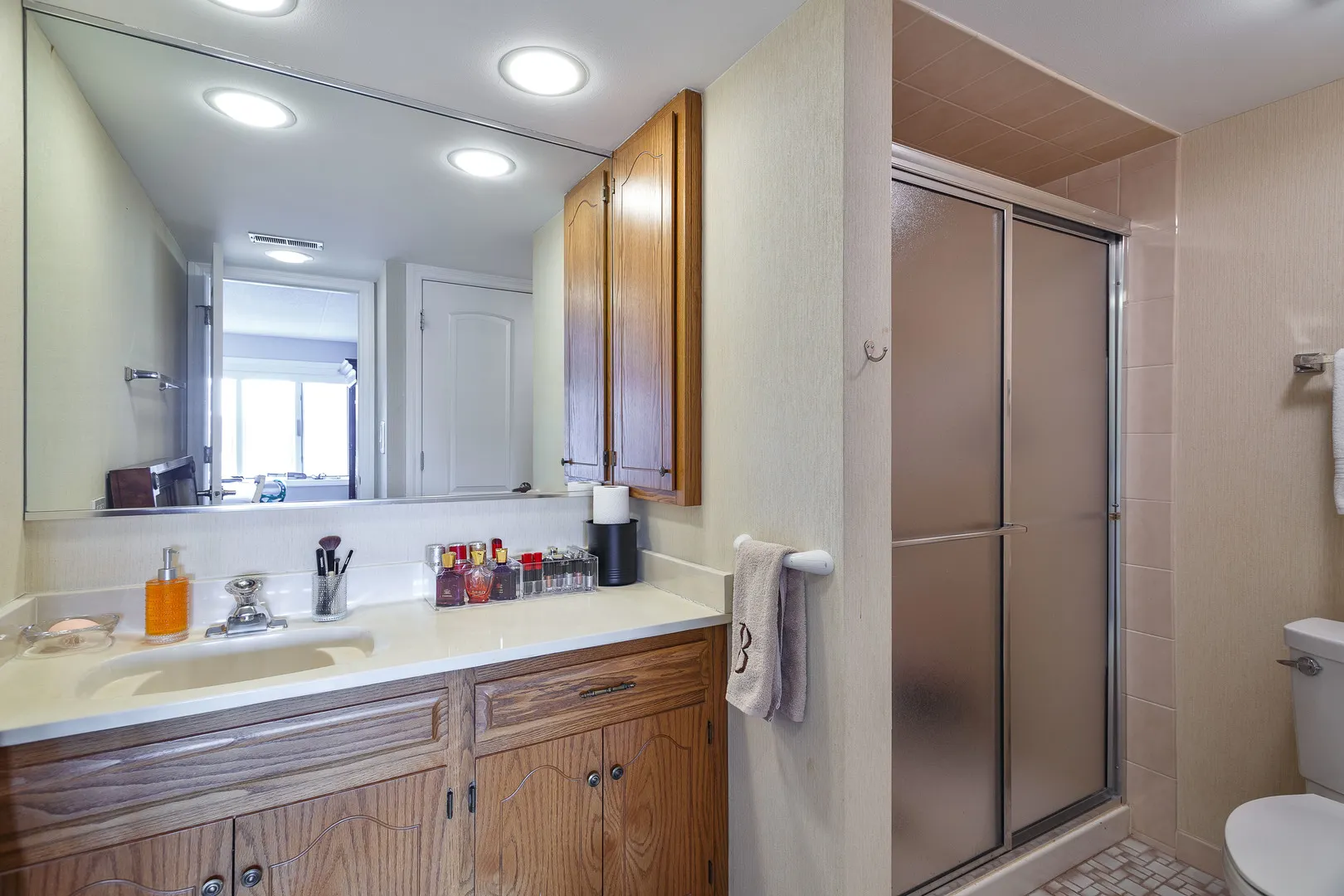 1389 Perry Street 303 IL