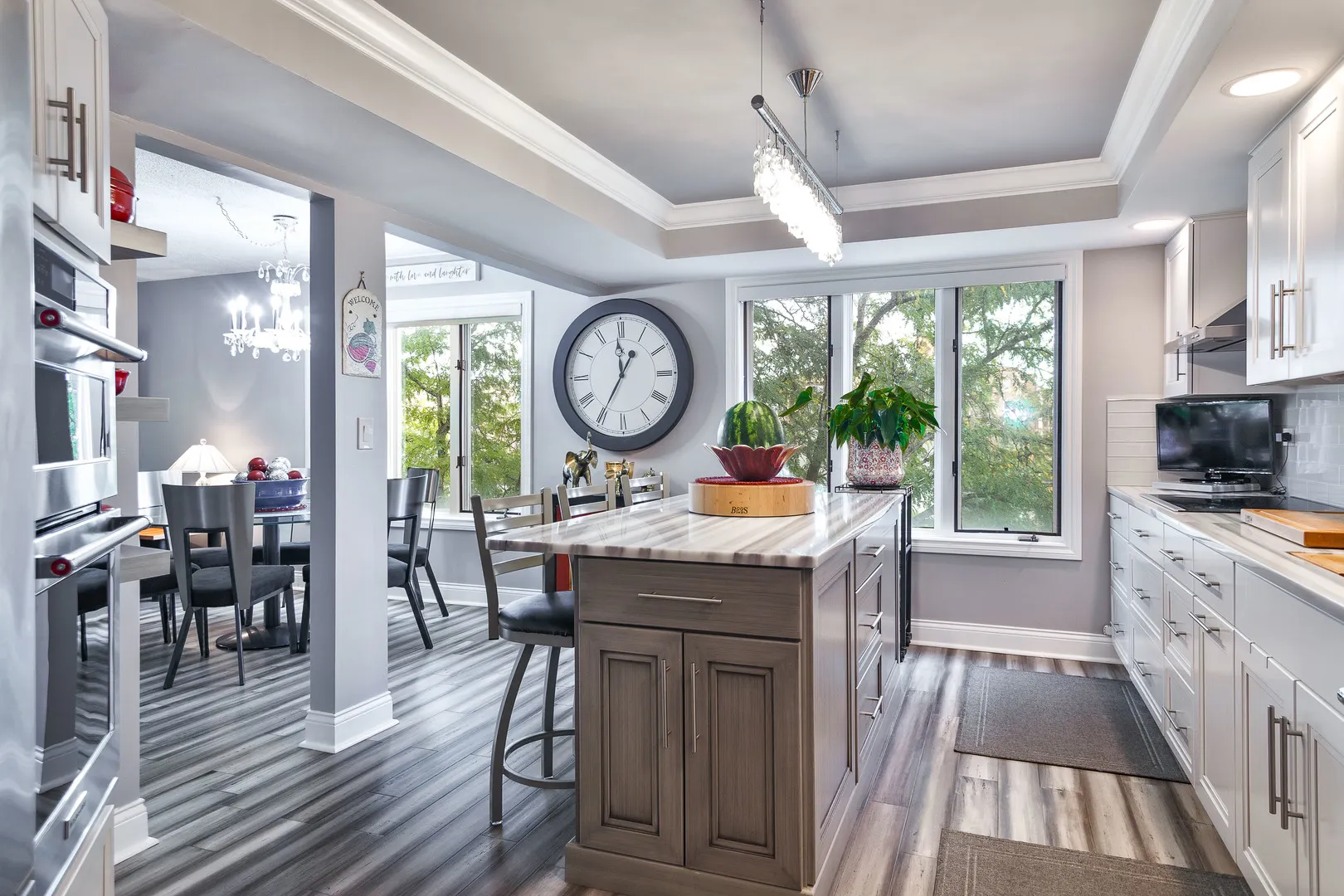 1389 Perry Street 303 IL