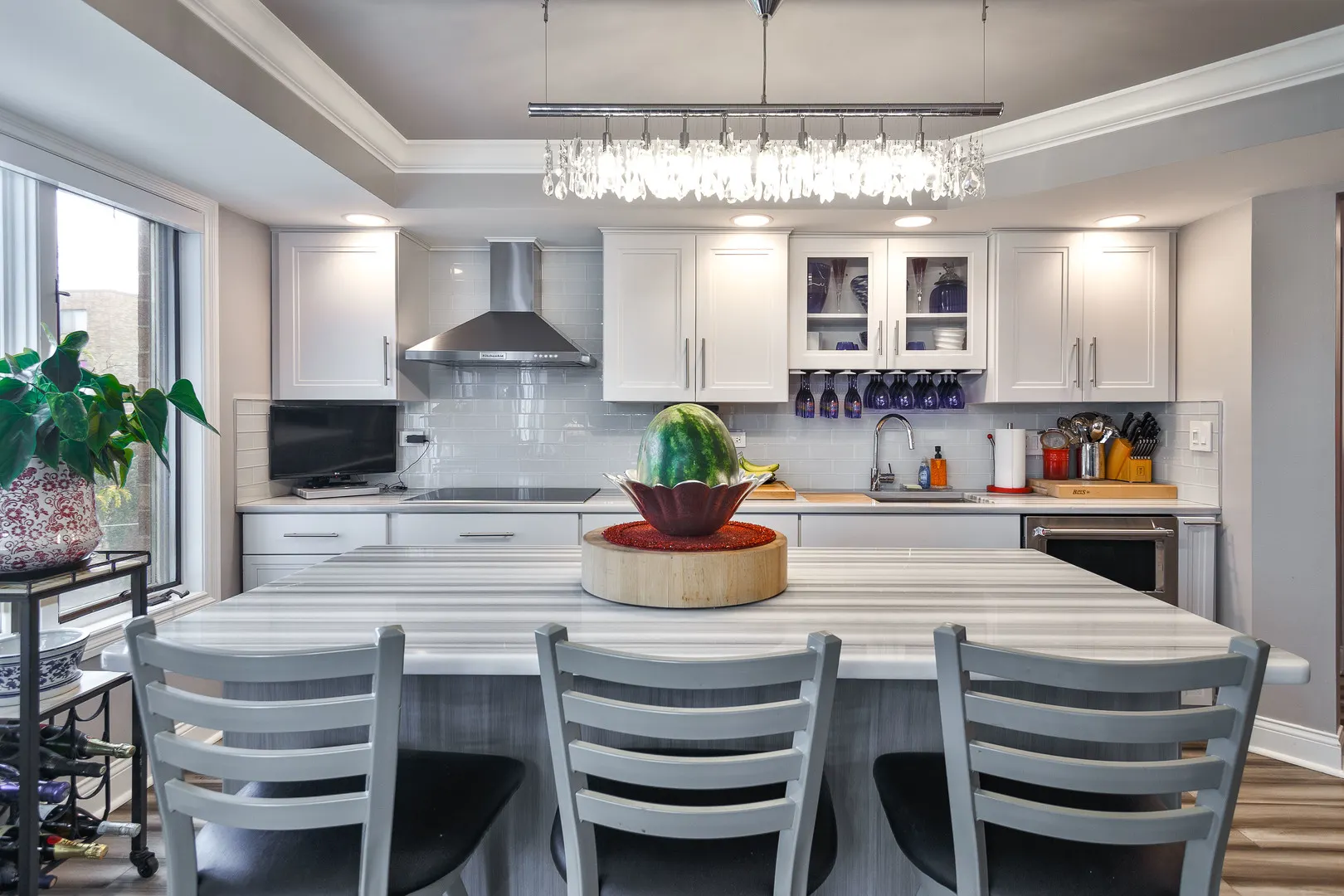 1389 Perry Street 303 IL