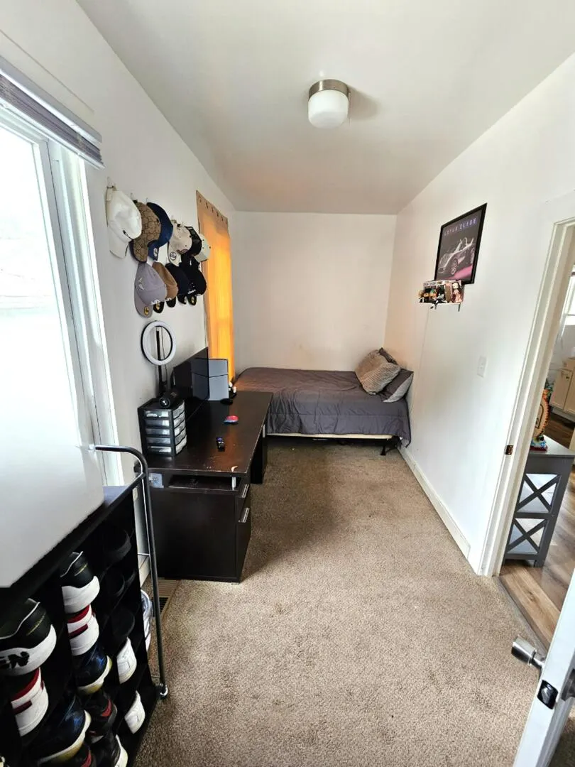 454 S Desplaines Street IL