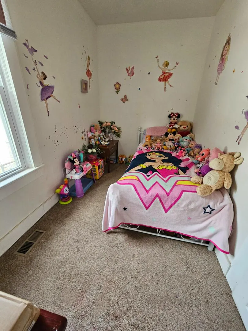 454 S Desplaines Street IL