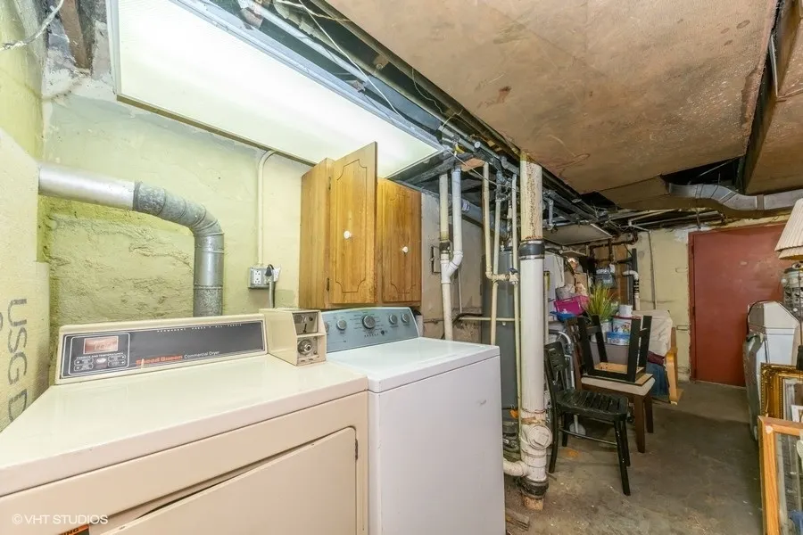 2347 W Maypole Avenue IL