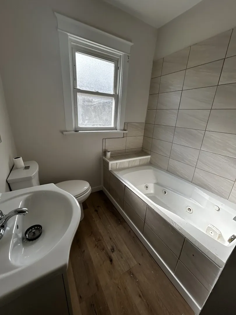 1041 W 104th Place IL