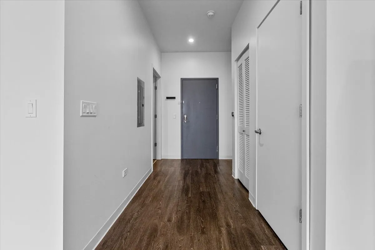 830 N Milwaukee Avenue 410 IL