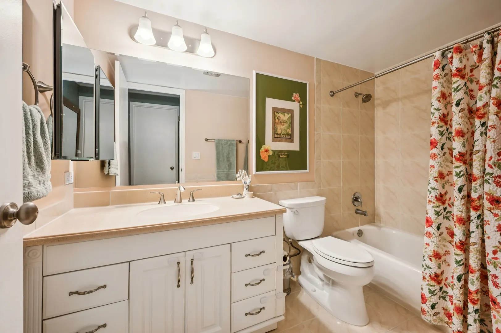 40 E DELAWARE Place 904 IL