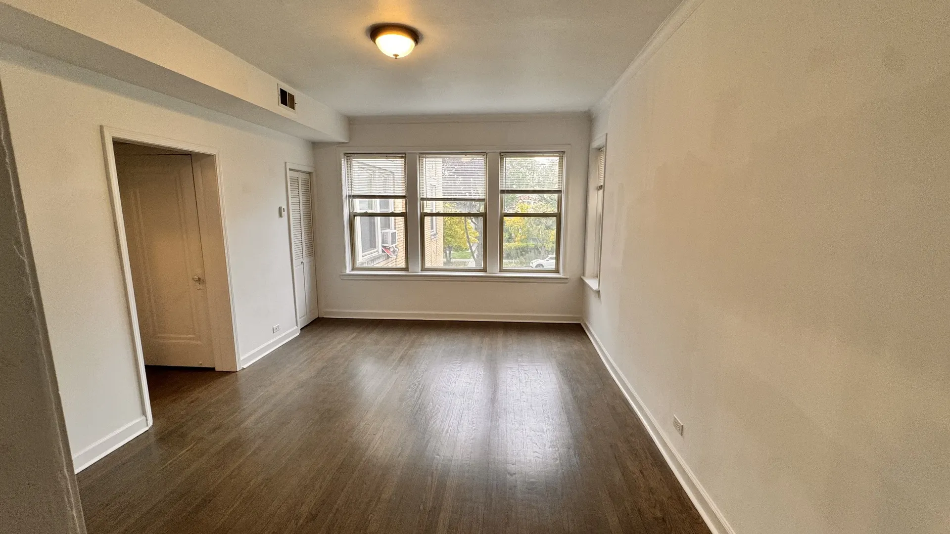 4441 N Central Park Avenue 2 IL