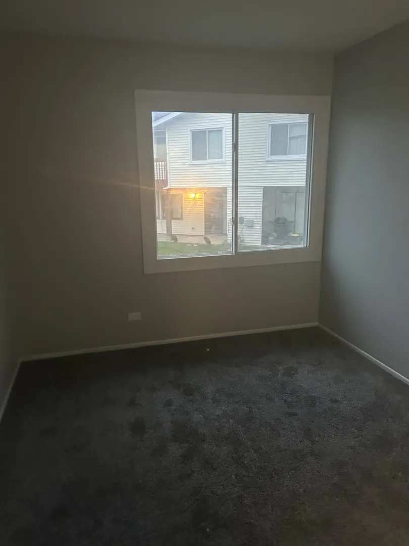 711 Driftwood Court IL