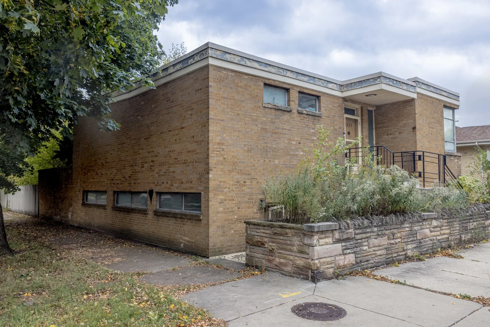 2223 E 83rd Street IL