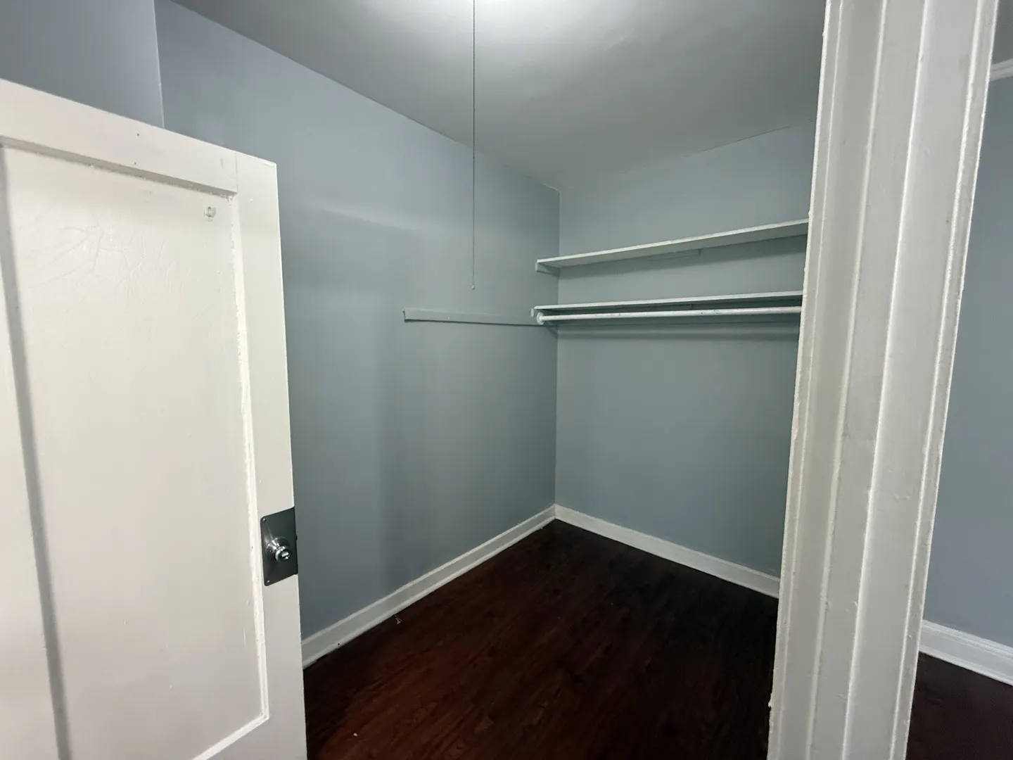 6930 N Greenview Avenue 411 IL