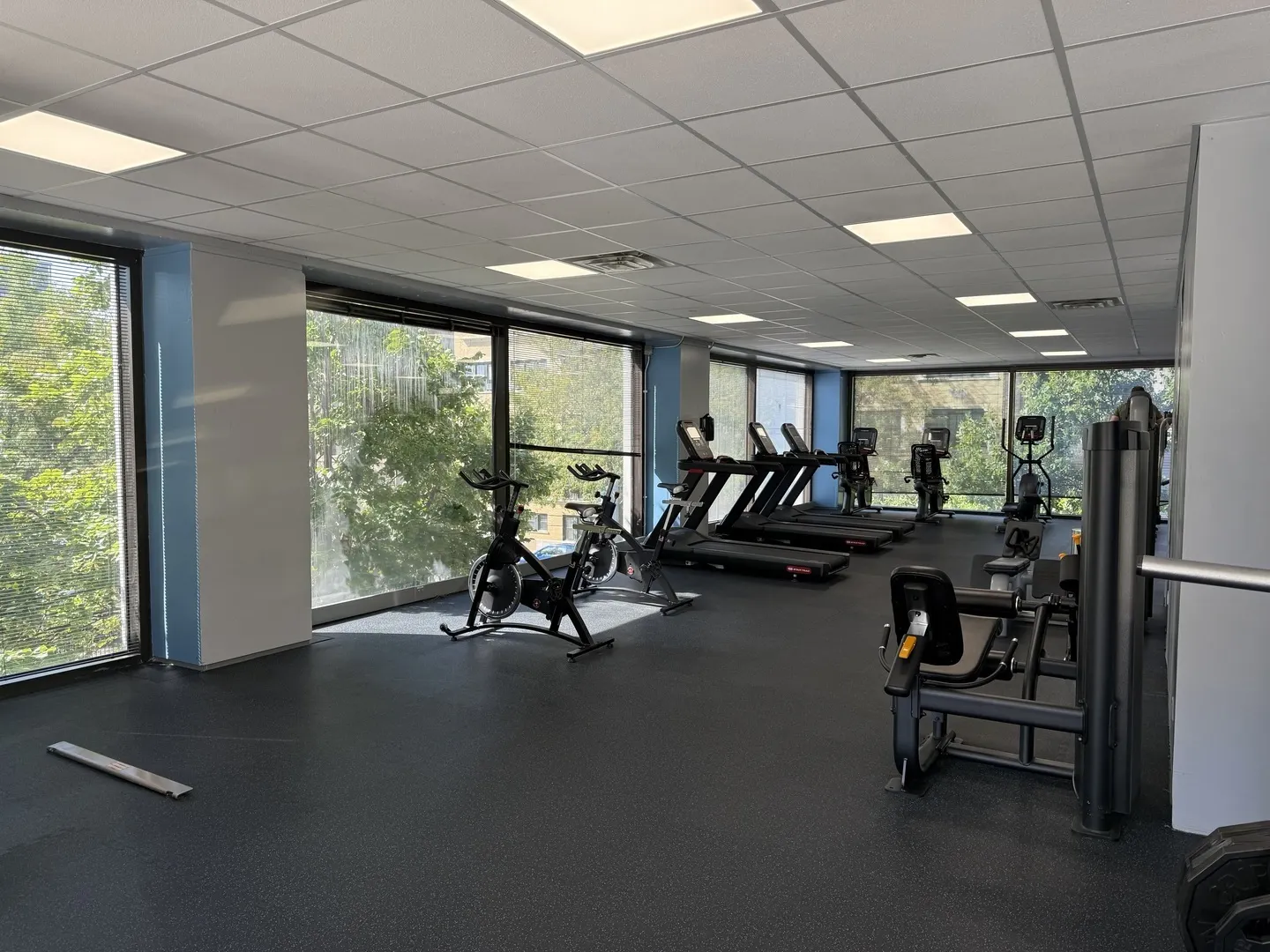 4343 N Clarendon Avenue 602 IL