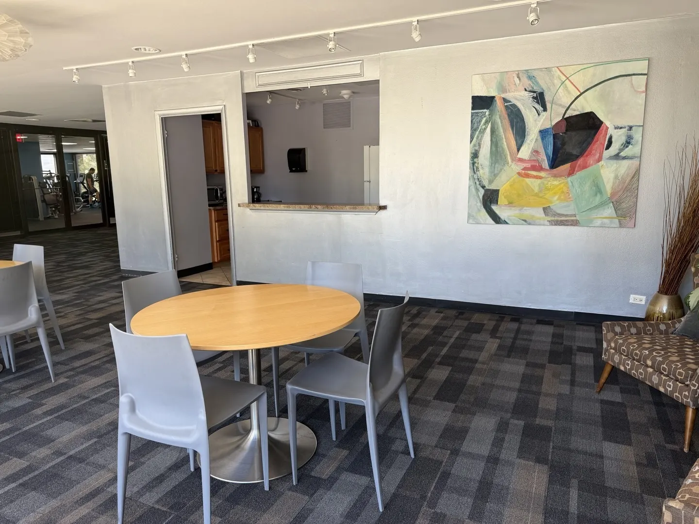 4343 N Clarendon Avenue 602 IL