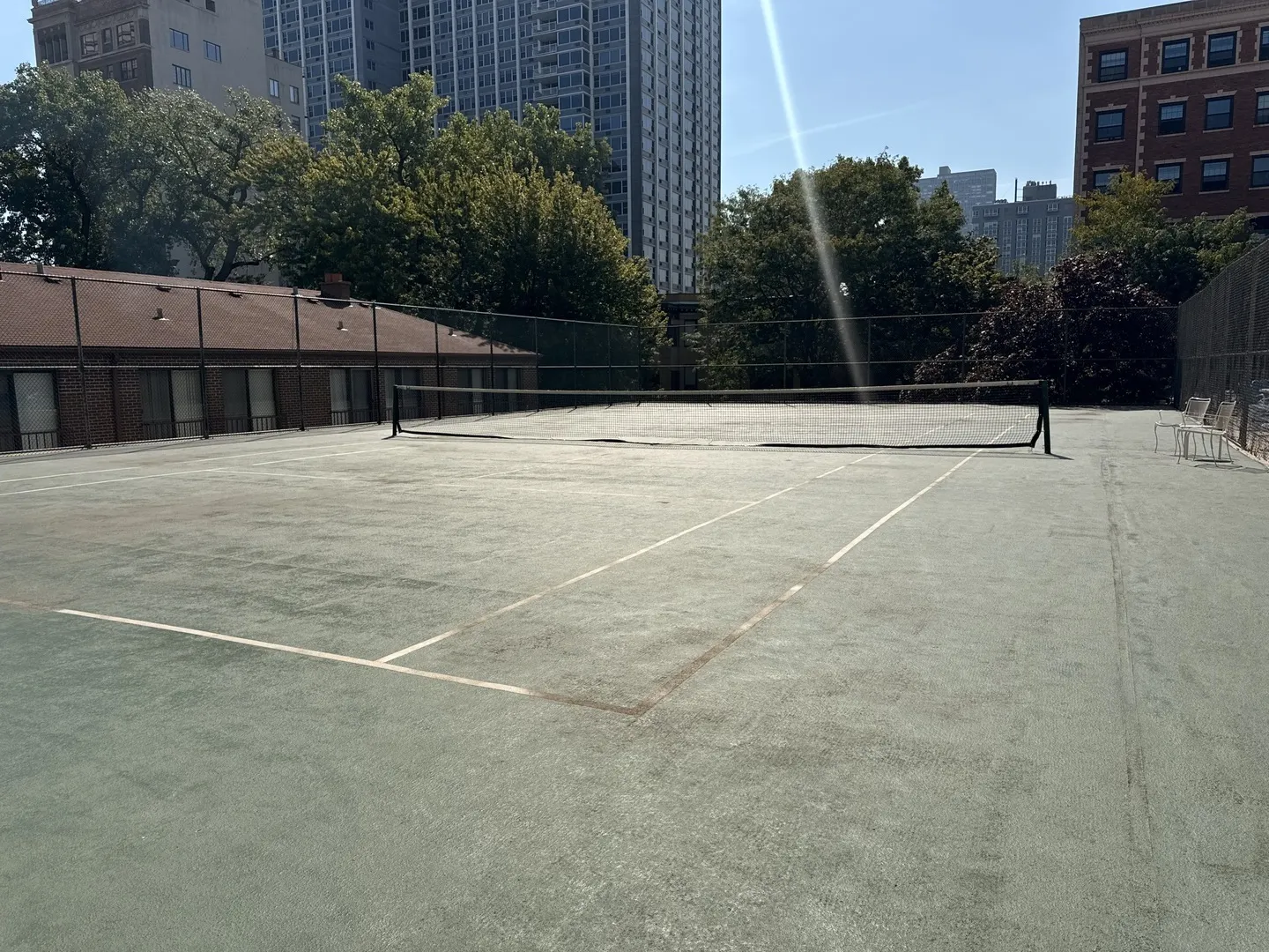 4343 N Clarendon Avenue 602 IL