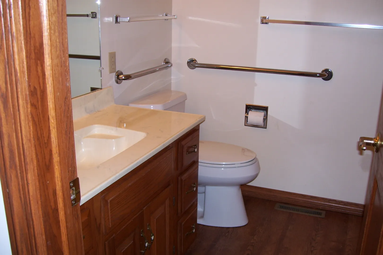 304 N CHAUCER Boulevard IL