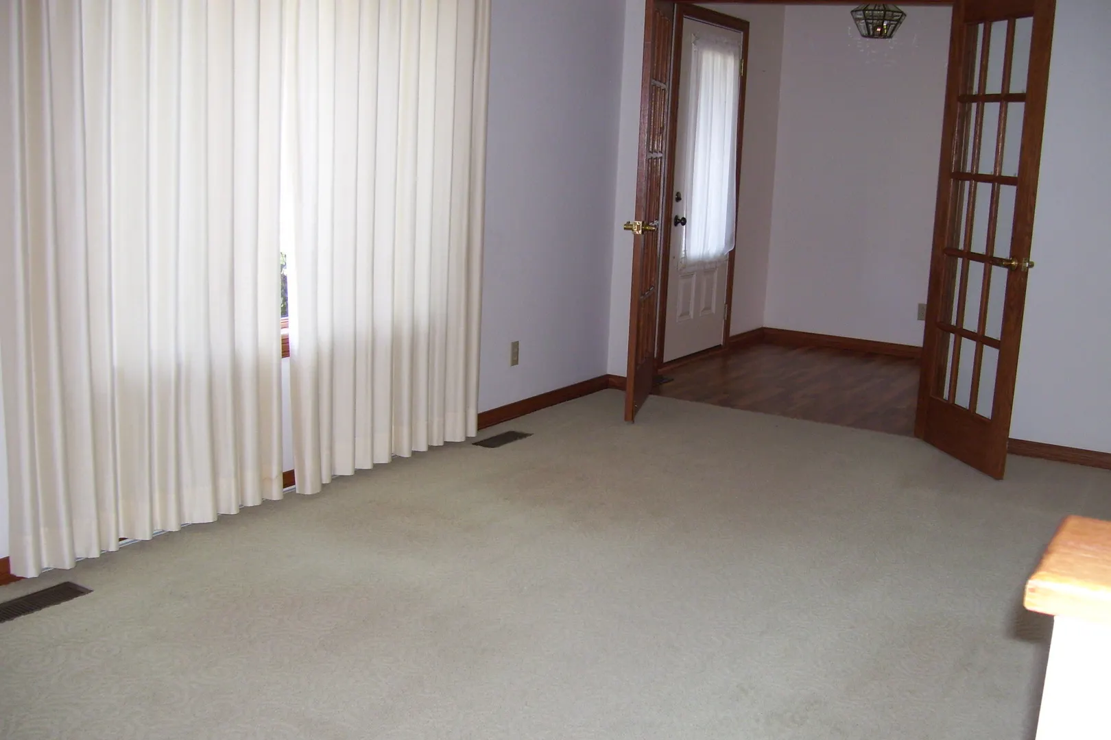 304 N CHAUCER Boulevard IL