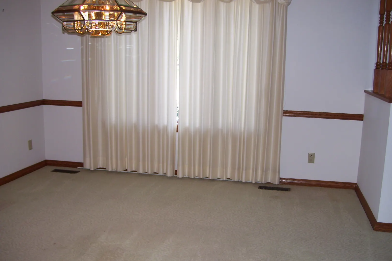 304 N CHAUCER Boulevard IL