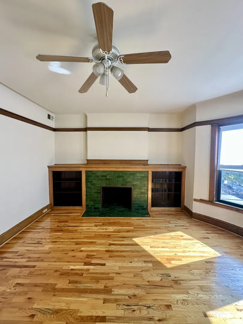 1008 W Argyle Street 2E IL