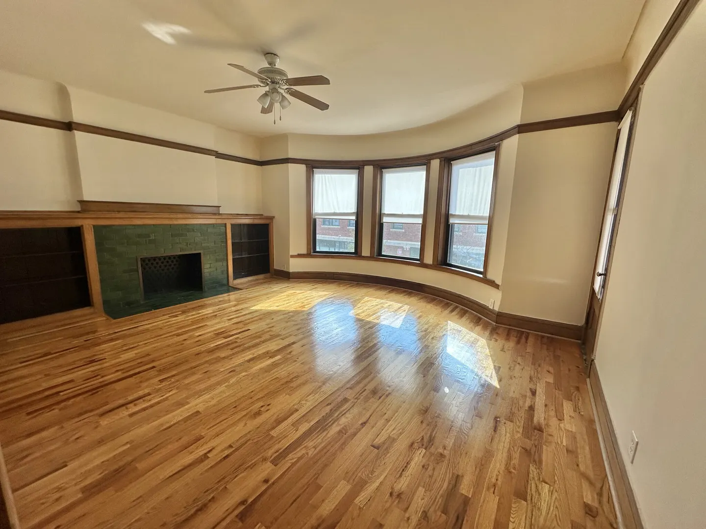 1008 W Argyle Street 2E IL