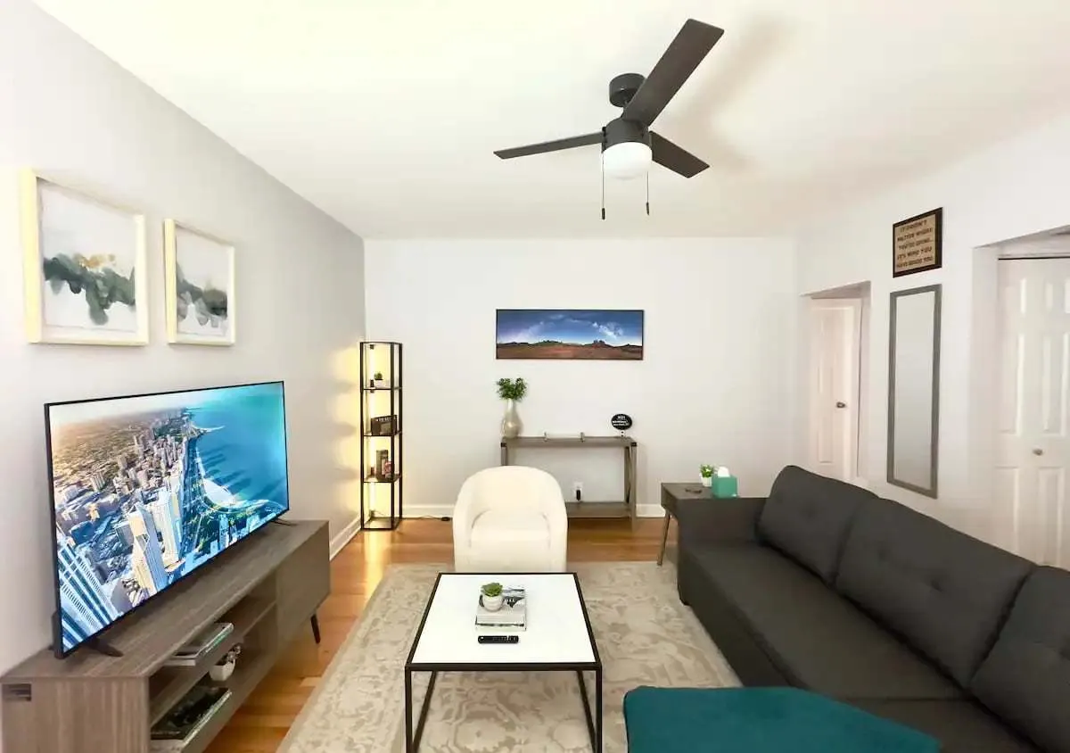 6439 N HAMILTON Avenue 1D IL