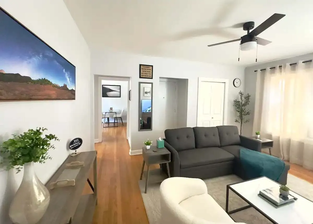 6439 N HAMILTON Avenue 1D IL