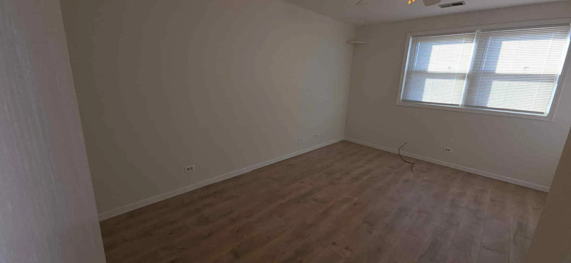 445 W 37th Street 1 IL