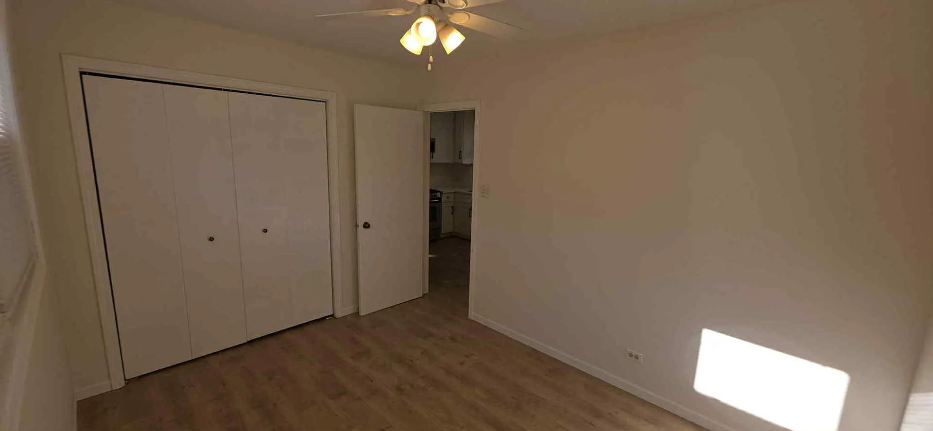 445 W 37th Street 1 IL