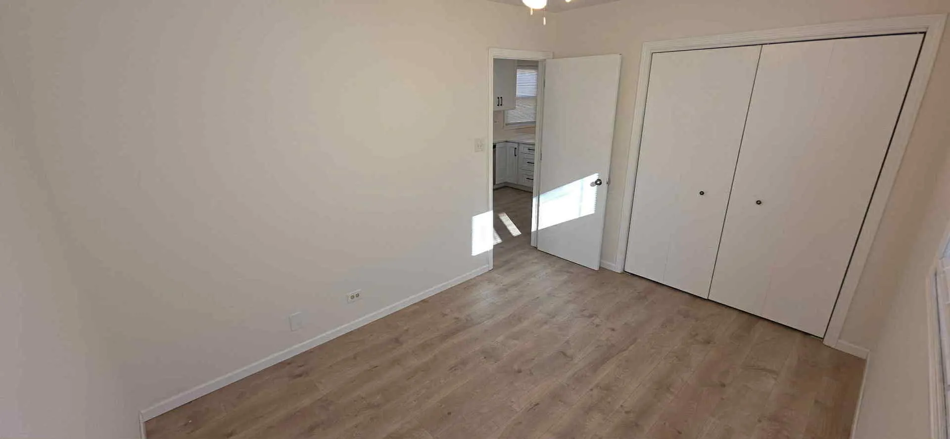 445 W 37th Street 1 IL