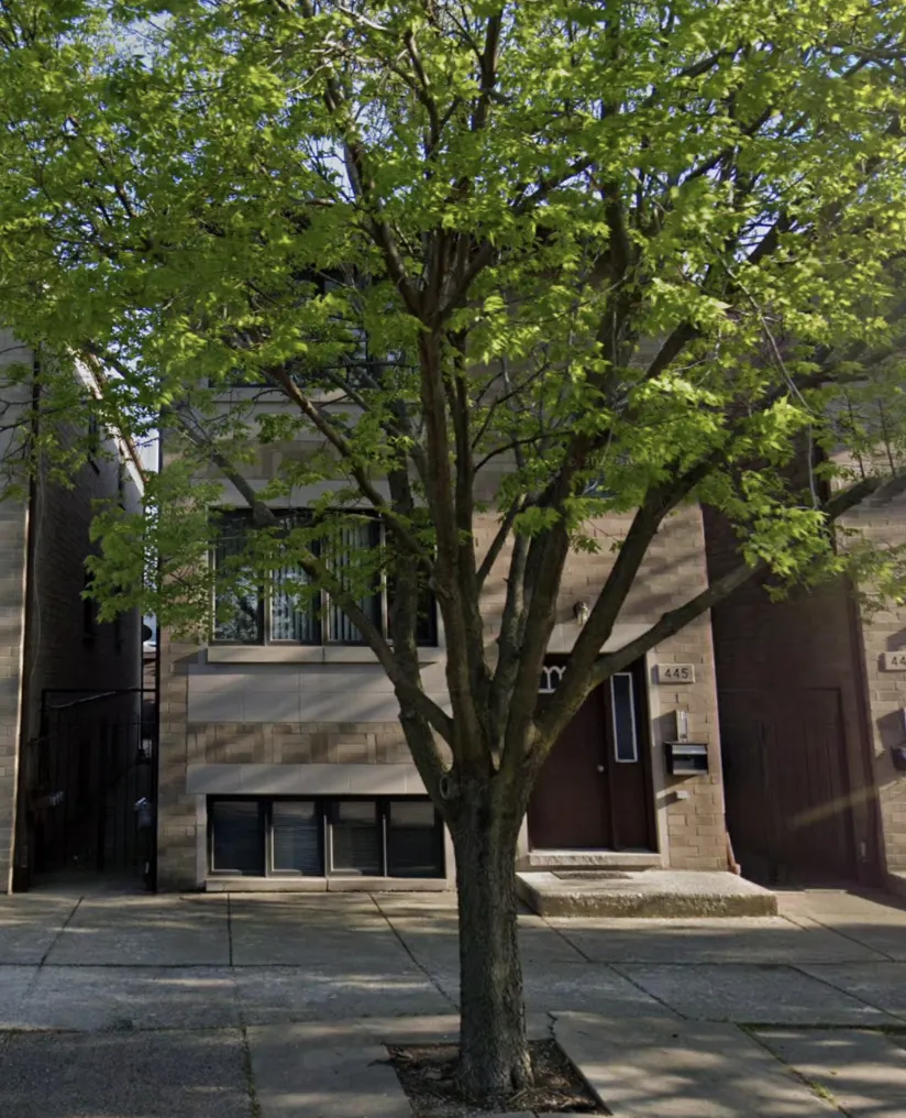 445 W 37th Street 1 IL