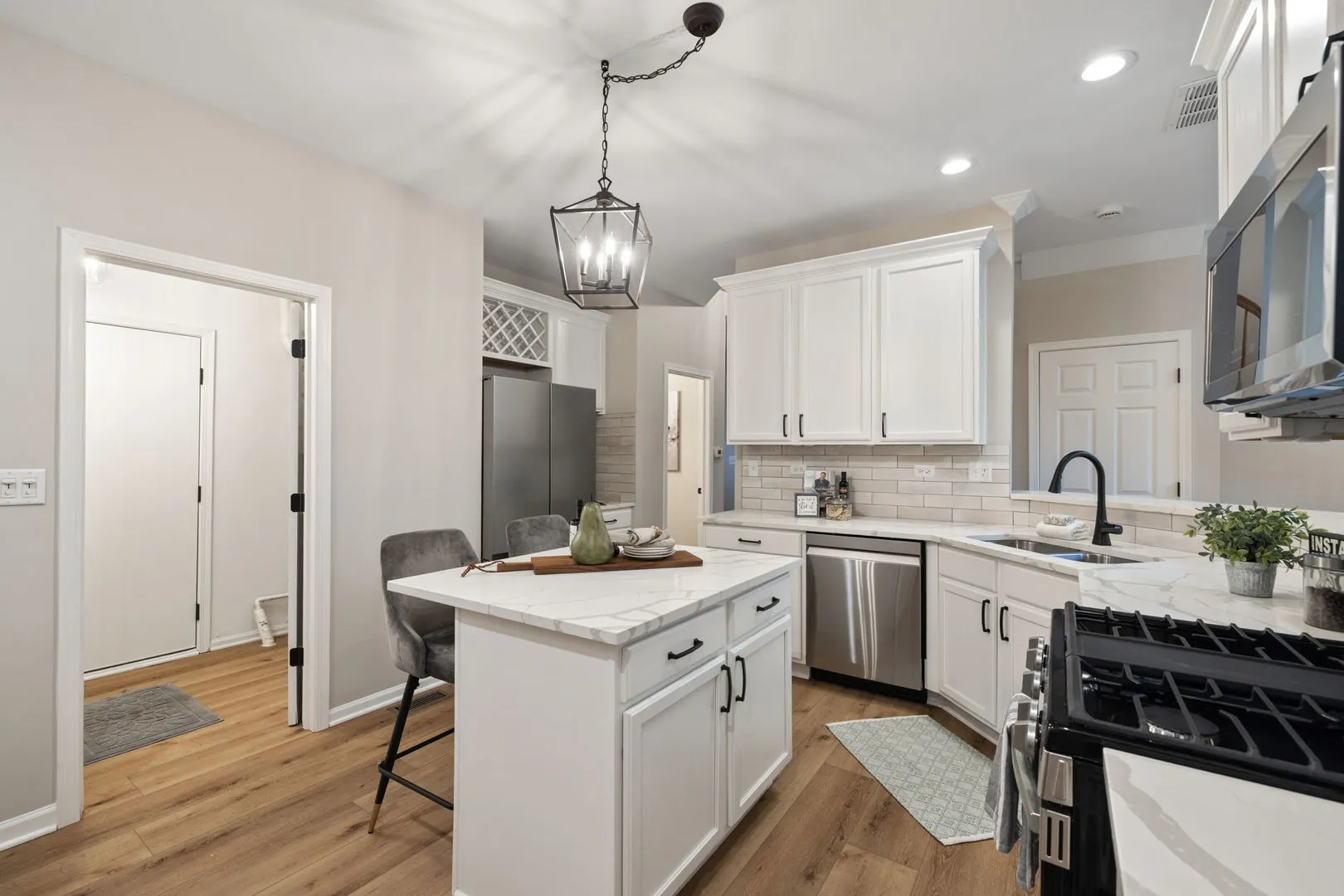 1963 Misty Ridge Court 1963 IL