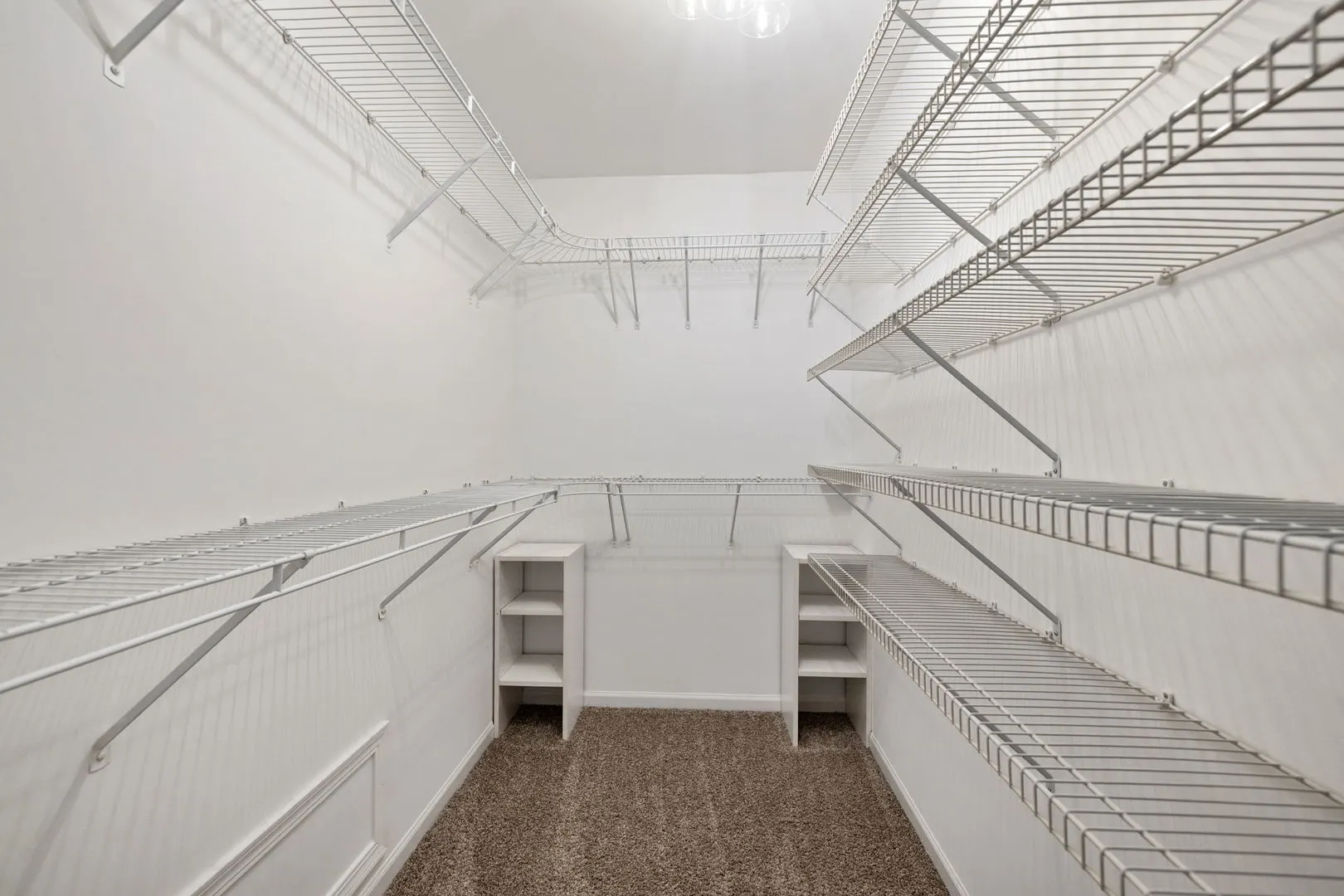 1963 Misty Ridge Court 1963 IL