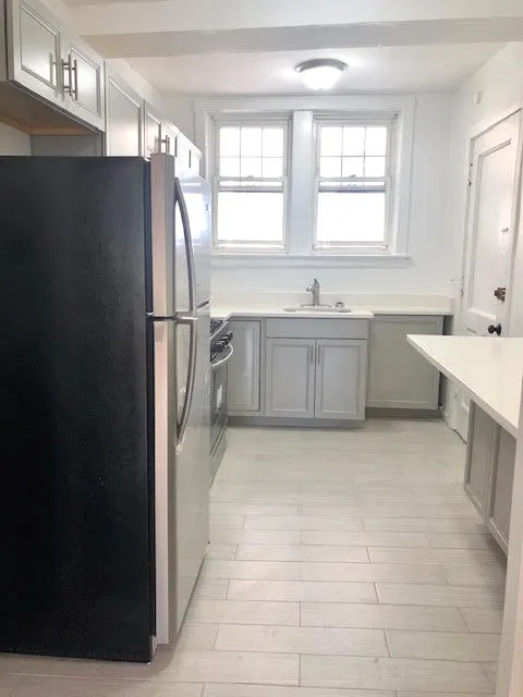 1068 W Thorndale Avenue 2N IL