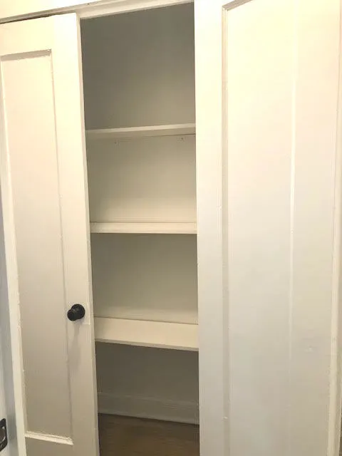 1068 W Thorndale Avenue 2N IL