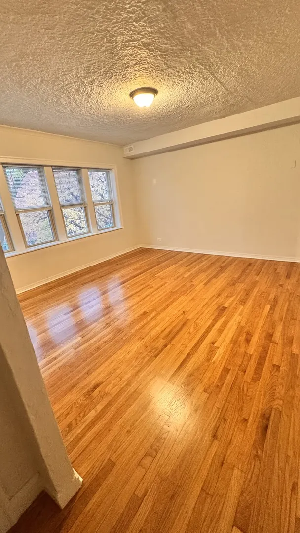 4357 N Drake Avenue 3 IL