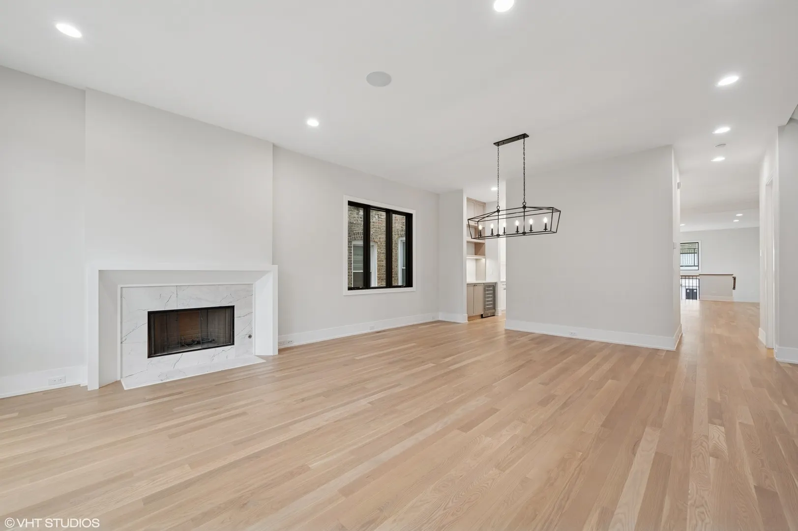 3920 N Bell Avenue IL